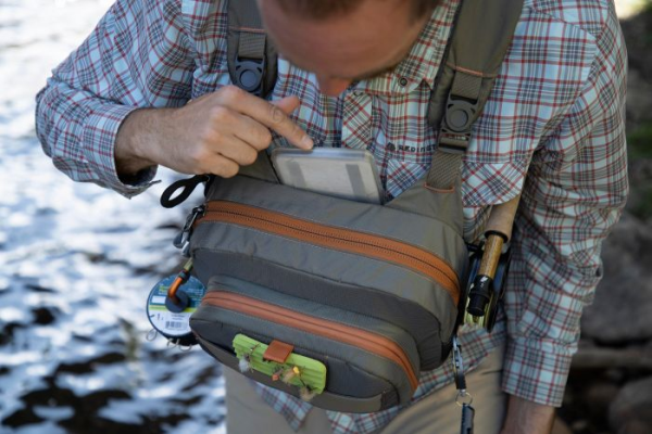 Fishpond Cross-Current Chest Pack Fishpond Cross-Current Chest Pack